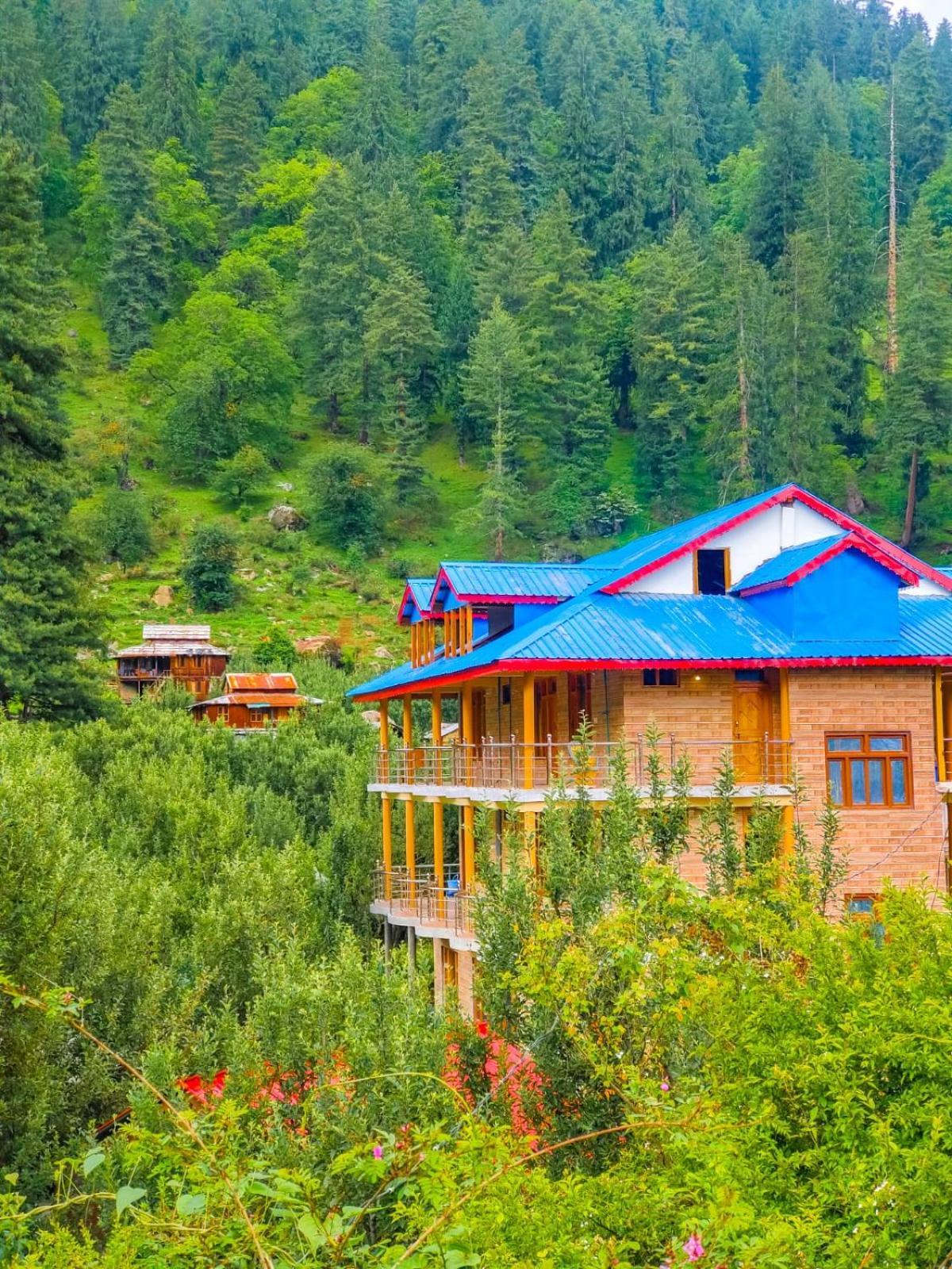 New Brahma Cafe Guest House Kalgha Екстериор снимка