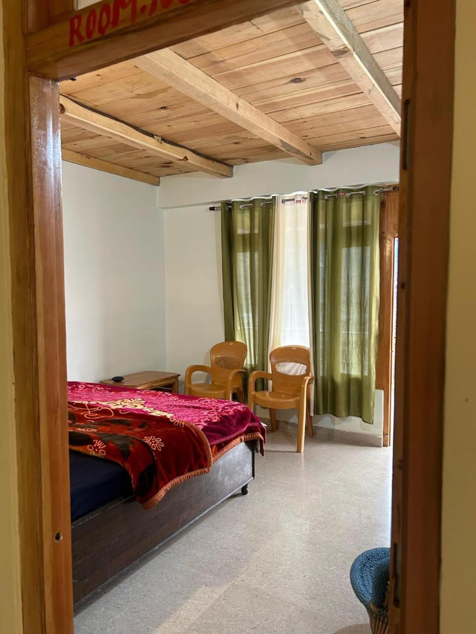New Brahma Cafe Guest House Kalgha Екстериор снимка